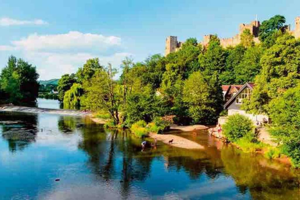 The Nest, Central Ludlow One Bed Apartment エクステリア 写真