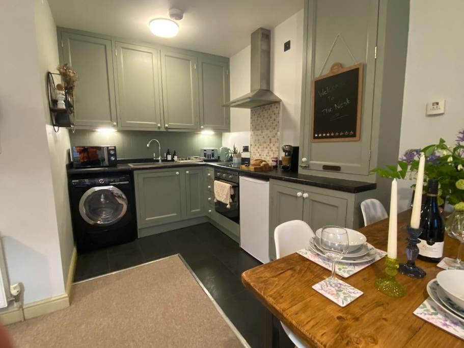 The Nest, Central Ludlow One Bed Apartment エクステリア 写真