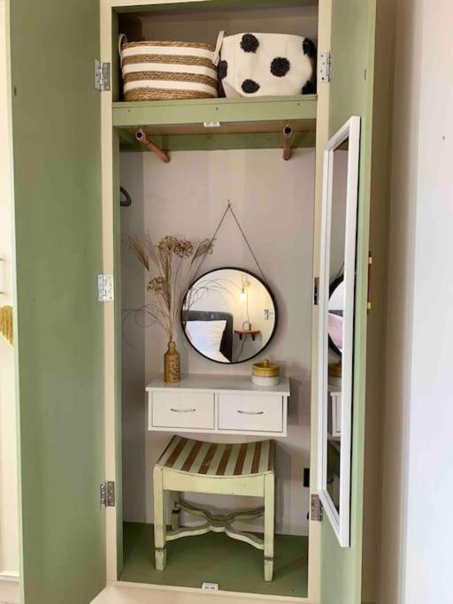 The Nest, Central Ludlow One Bed Apartment エクステリア 写真