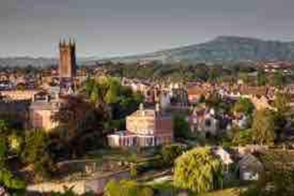 The Nest, Central Ludlow One Bed Apartment エクステリア 写真