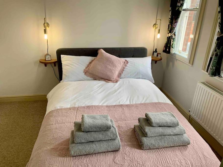 The Nest, Central Ludlow One Bed Apartment エクステリア 写真